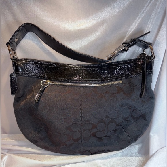 Vintage Authentic 2009 Coach Soho Signature Hobo + Patent Leather -F13740 🖤 - Picture 4 of 9